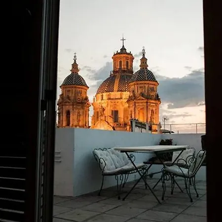Atico Duque Cornejo Apartment